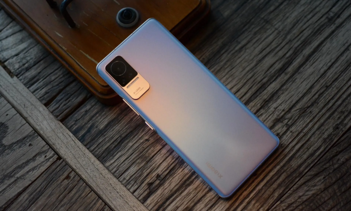 小米科技|雷军都盛赞的产品，自拍神器价格亲民，重量轻到只有166g