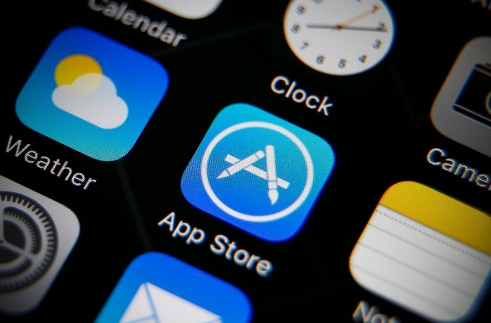 锐龙|为何有些人花六千买苹果手机眼都不眨，买四千的国产机却犹豫不决