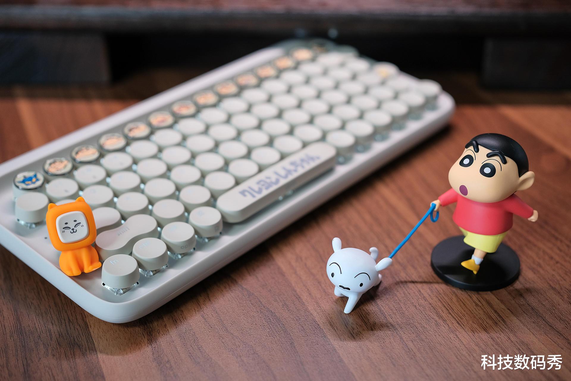 流媒体|洛斐这这这，这不是抢钱吗咱就说？洛斐蜡笔小新款机械键盘它来啦