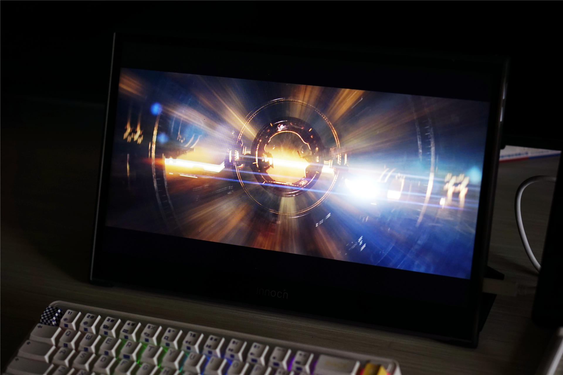 笔记本|最低百元级成本,爆屏华为手机变身麒麟980芯安卓PC(平板电脑)