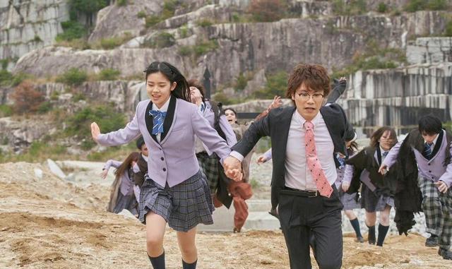 |暴太郎战队剧场版新剧照汇总甜蜜的校园恋爱开启忍风鬼实力助攻