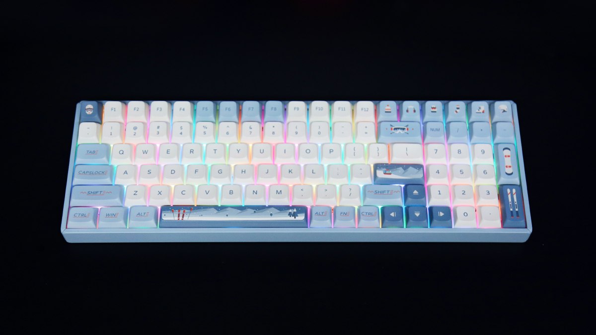 机械键盘|iQunix F97滑雪三模无线机械键盘评测：这配色太能打了吧