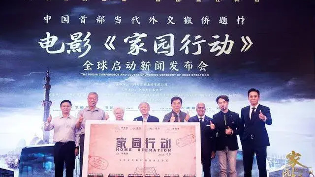 小姐姐|“成龙先生，你们的拍摄正在引发叙利亚人巨大的心理创伤，请你们停止拍摄！”