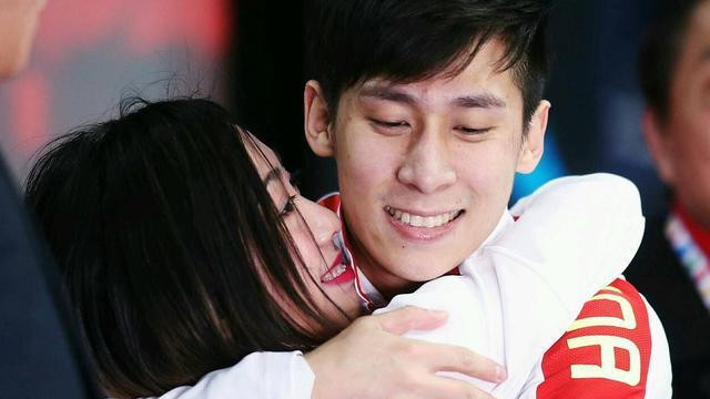 韩聪|情人眼里出西施！隋文静夸赞韩聪长得特别帅，冰迷：请原地结婚