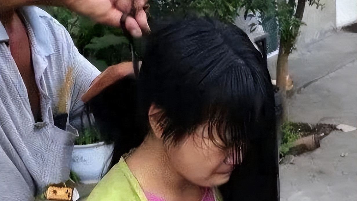 发型 中学生标准发型出炉，男生如兵哥哥般清爽干练，女生的难以接受