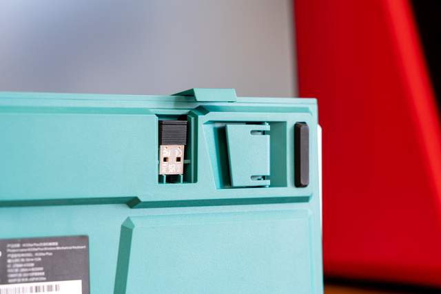 机械键盘|能打的不只是颜值，杜伽K330w Plus上手体验