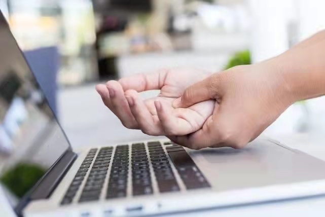 |?金属外壳笔记本电脑会触电吗？