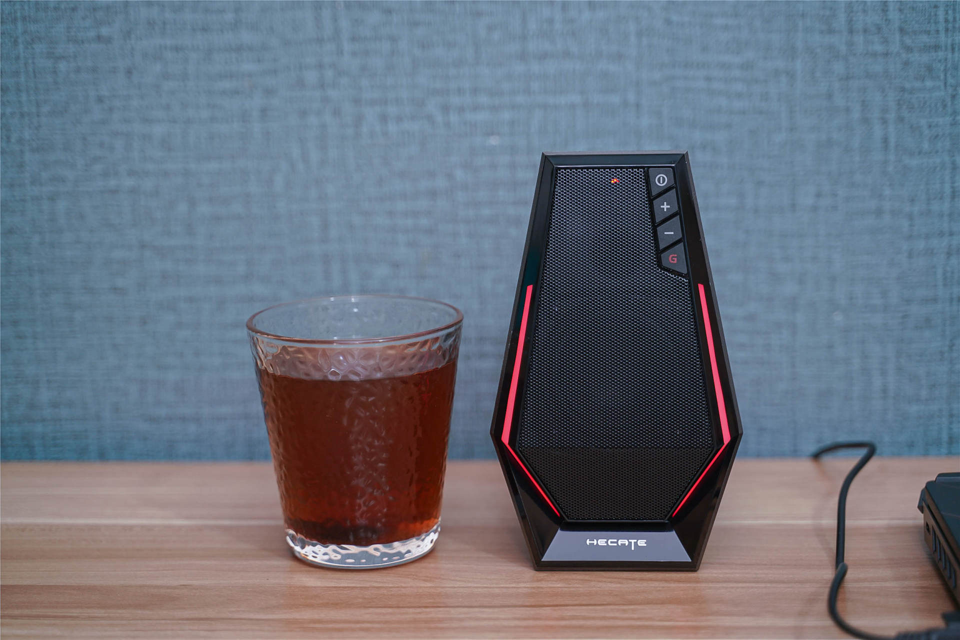 漫步者|仅179元诚意十足，三模连接+三种音效+RGB灯效，漫步者G1500评测