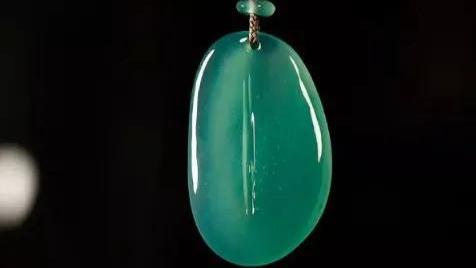 翡翠|玉石界的三大蓝色妖姬，各有各的魅力，你喜欢哪种？