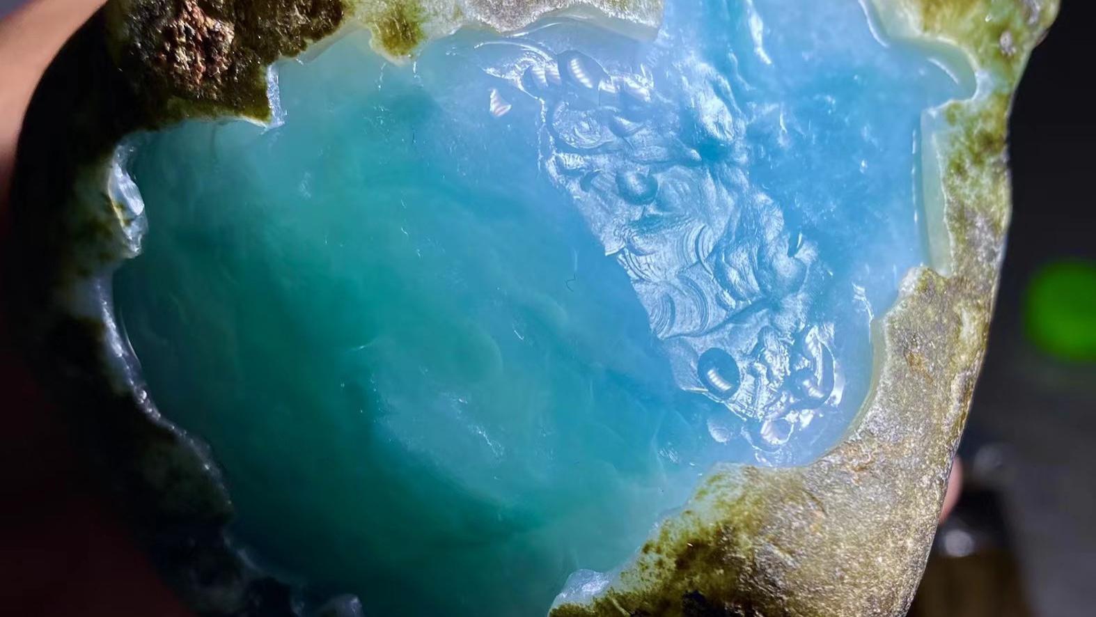 翡翠|翡翠赌石篇，哪些翡翠原石赌“涨”的可能性最大，来看一下