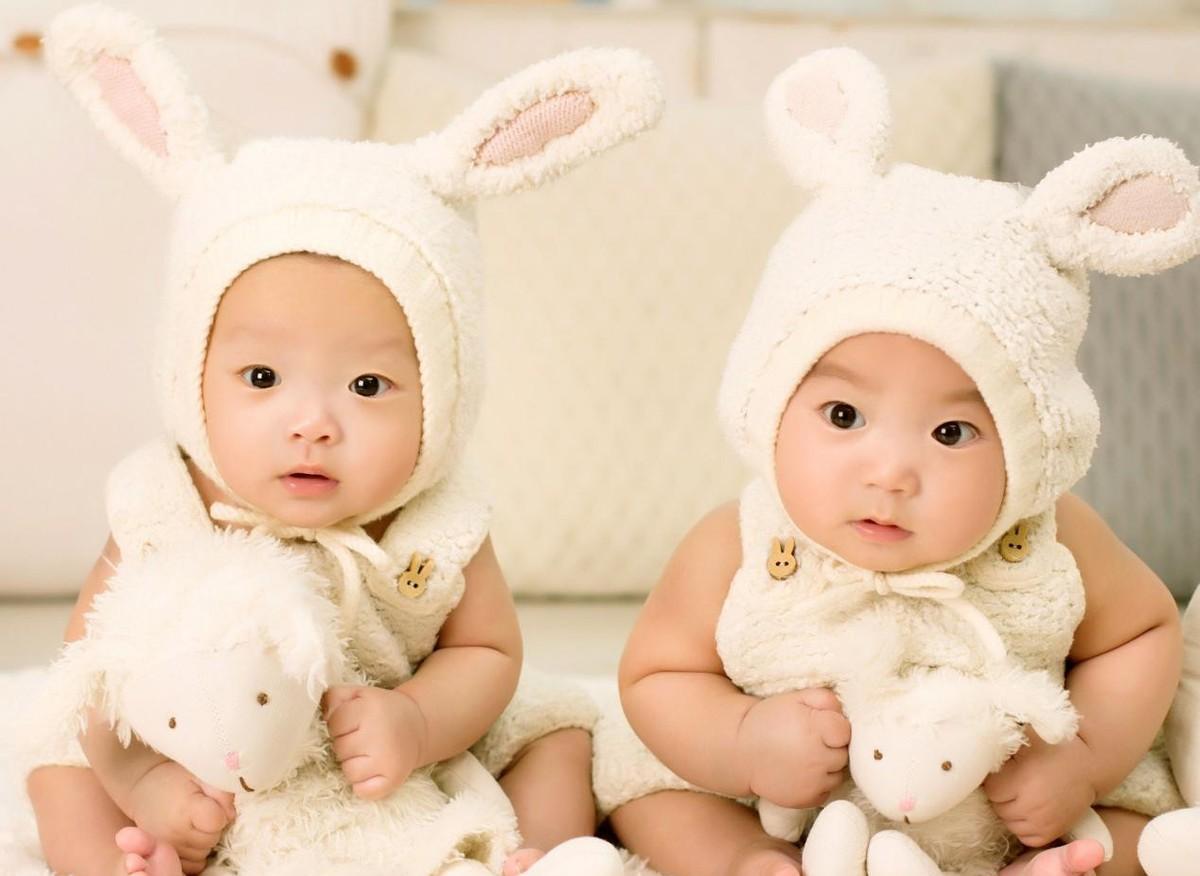 “妈妈,我得用枕头了”,宝宝发出2个信号,暗示需要用枕头了