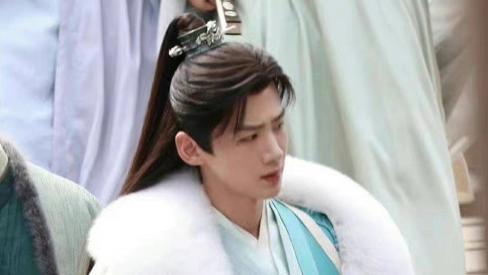 长风渡|白敬亭宋轶《长风渡》蓝衣路透好美！灵气十足颜值高，粉丝：爱了！