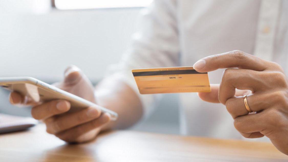 |手机和带磁的东西放一起，真的会损坏吗？很多人还不知道