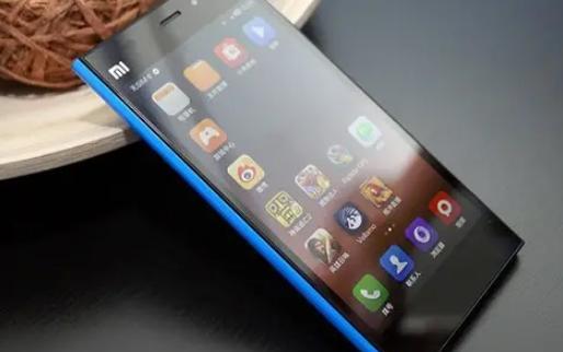 荣耀70|小米手机史上销量口碑双丰收的四款机型，第一款基本没有人知道！