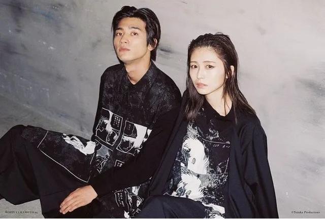 漫画|山本耀司的支线 Ground Y,如何靠动漫联名揽获 Z 世代青睐