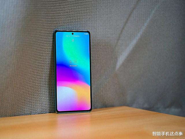 摩托罗拉|摩托罗拉双机降价:骁龙8 Gen1+骁龙870,性价比没对手了