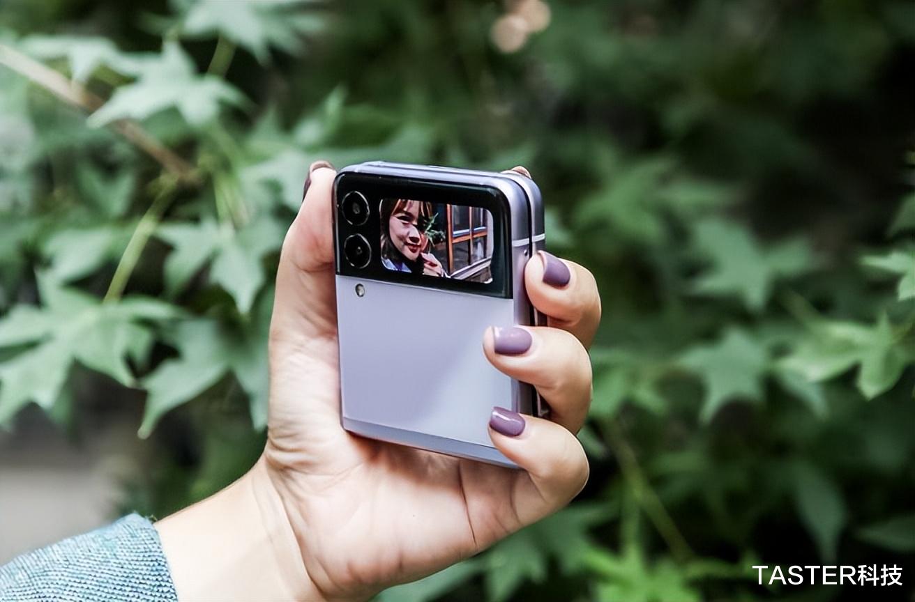 折叠屏|三星“出手”!折叠屏旗舰618跌至6399:性价比超越国产手机?