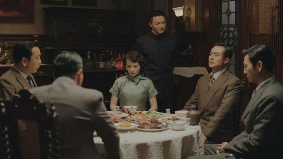 唐凤梧|“传家”更新，唐凤梧受伤引蛇出洞，三姐妹合力挽救星华！