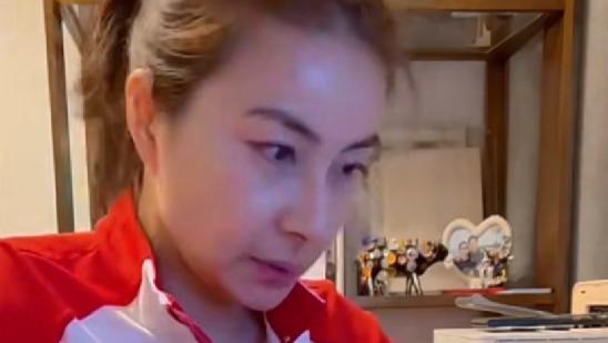 郭晶晶|郭晶晶终于“炫富”，在车库晒4千元座椅，住1.6亿豪宅