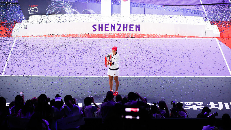国足|巴蒂在世界第一退役为什么让人这么震惊！因为她没活在常理之中
