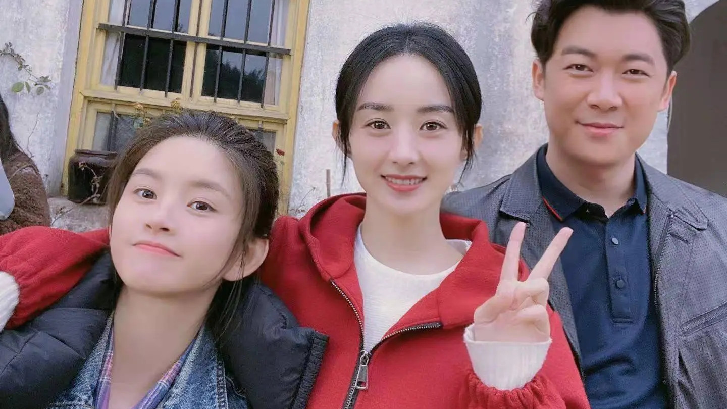 赵丽颖|瞪眼演技，剧情别扭？赵丽颖新剧《幸福到万家》还没开播就被尬黑