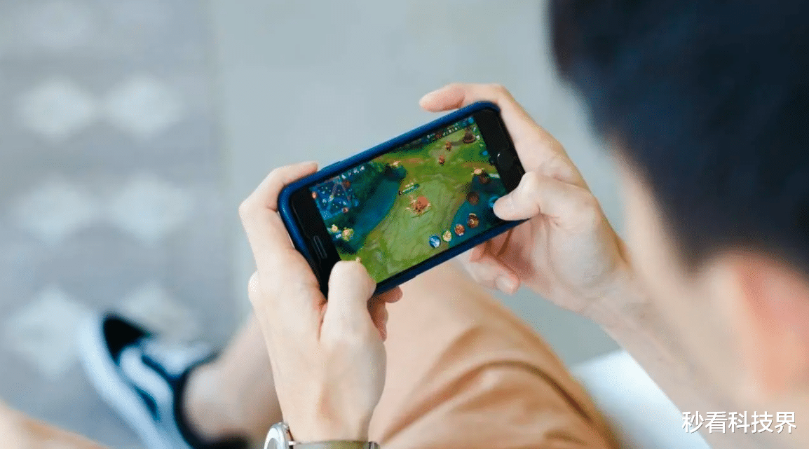 智能手机|比尔盖茨预测:智能手机或将淘汰!谁将会是下一个主角?