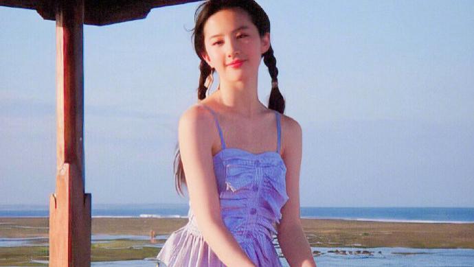 刘亦菲|刘亦菲晒出自己的运动照，剧烈运动后额头微汗更加迷人，再一次美回“小龙女”