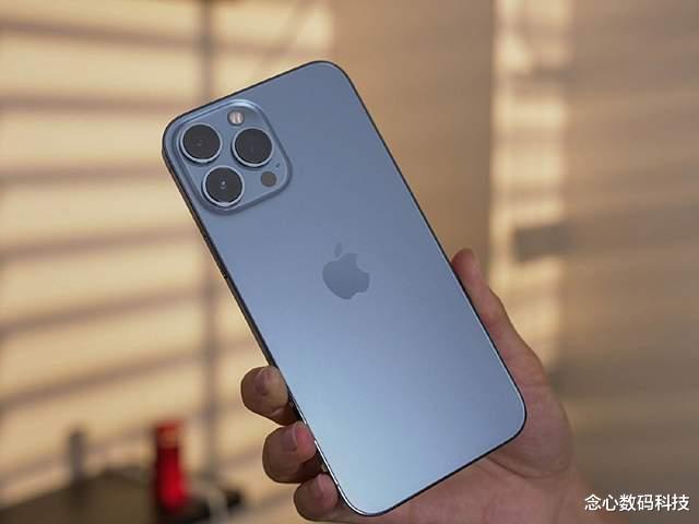 iPhone|外行人买手机图便宜，内行人主张一步到位，这三款手机不买你后悔