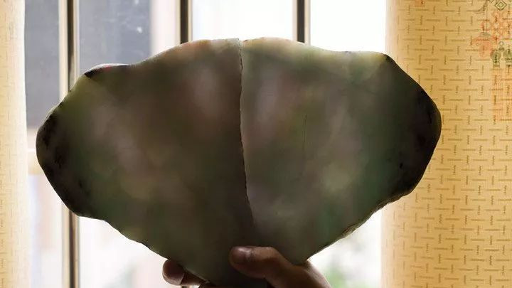 翡翠|原石上的雾也能擦掉