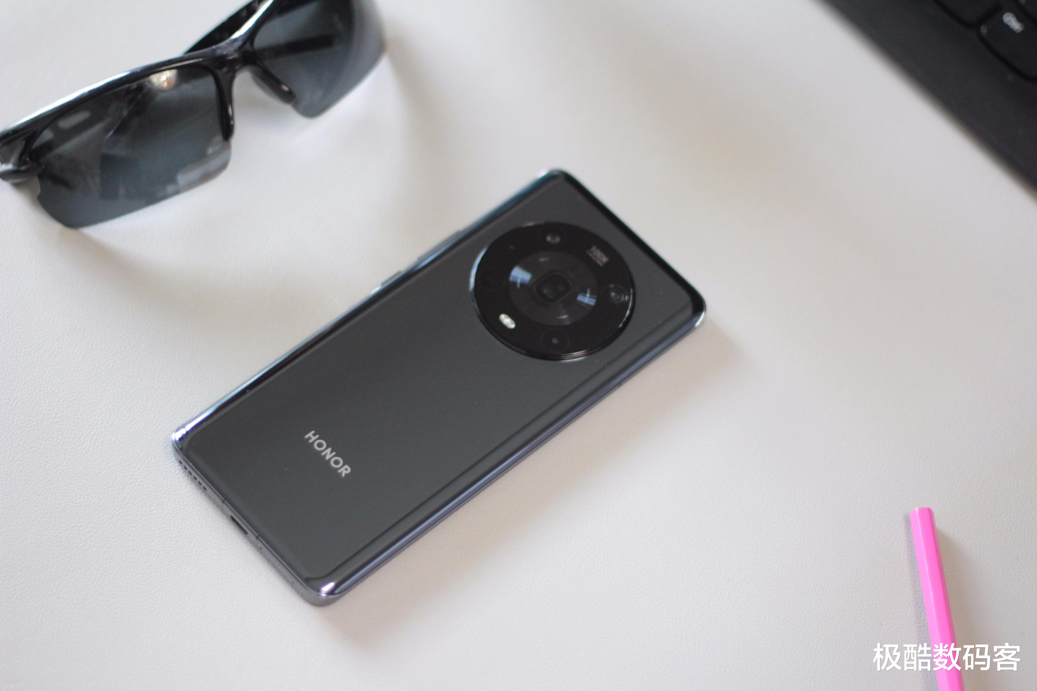 旗舰机|荣耀Magic4 Pro一周体验!旗舰机特色功能均有,保持个性添加惊喜