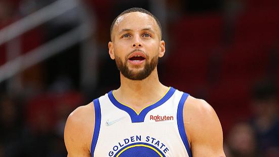 斯蒂芬·库里|40+9+5！库里和火箭新王对飙，打破NBA纪录，成历史第一人