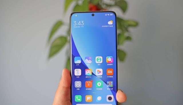 小米科技|京东618手机竞速排行榜,荣耀重回前三,小米首超iPhone夺冠