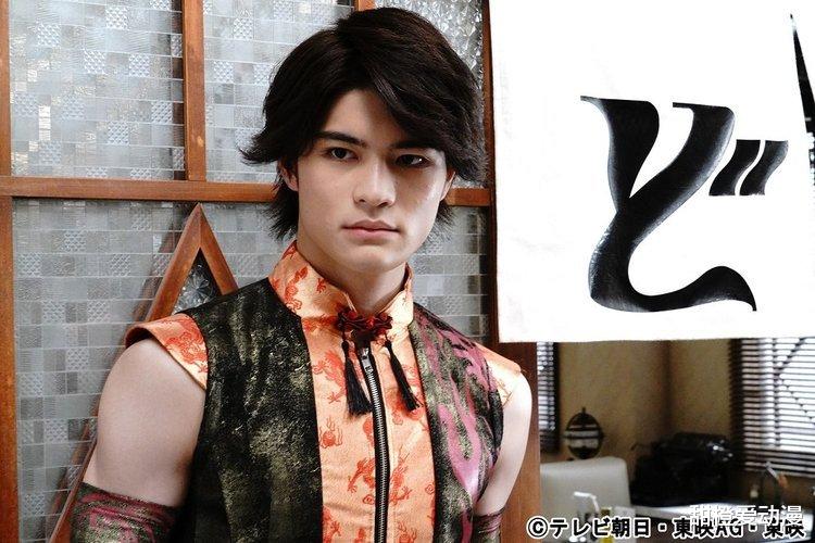 |暴太郎战队追加战士:桃谷次郎,拥有金龙紫虎两种形态!