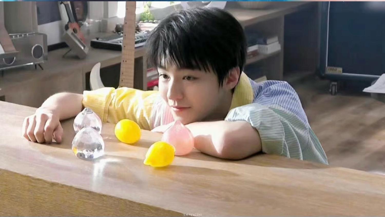 王鸥|王俊凯拍摄间隙怀念十九岁的自己，被喊话安排《二十三岁的时差》