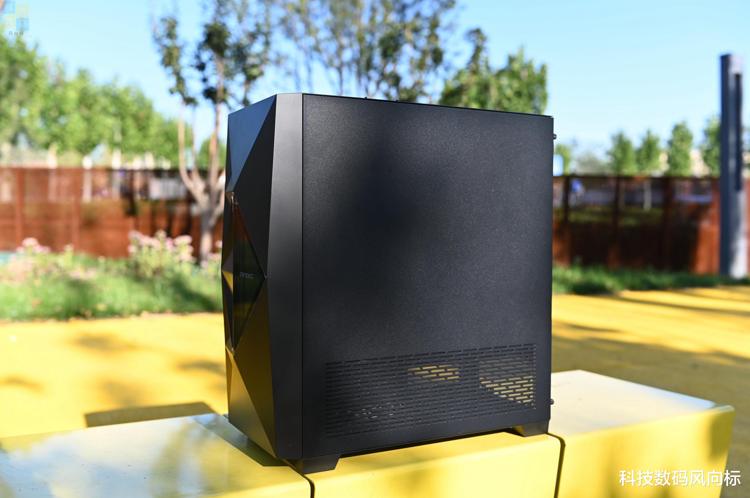 杨幂|升级PC必备！ ORICO M. 2固态硬盘盒体验