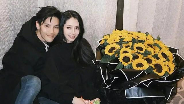 郭碧婷|向佐发文庆祝儿子即将出生，期待与郭碧婷见面，正在办理返台手续