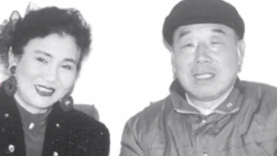 贾玲|她是小品行家，一字不识却成为春晚钉子户，二婚嫁给同胞小叔子