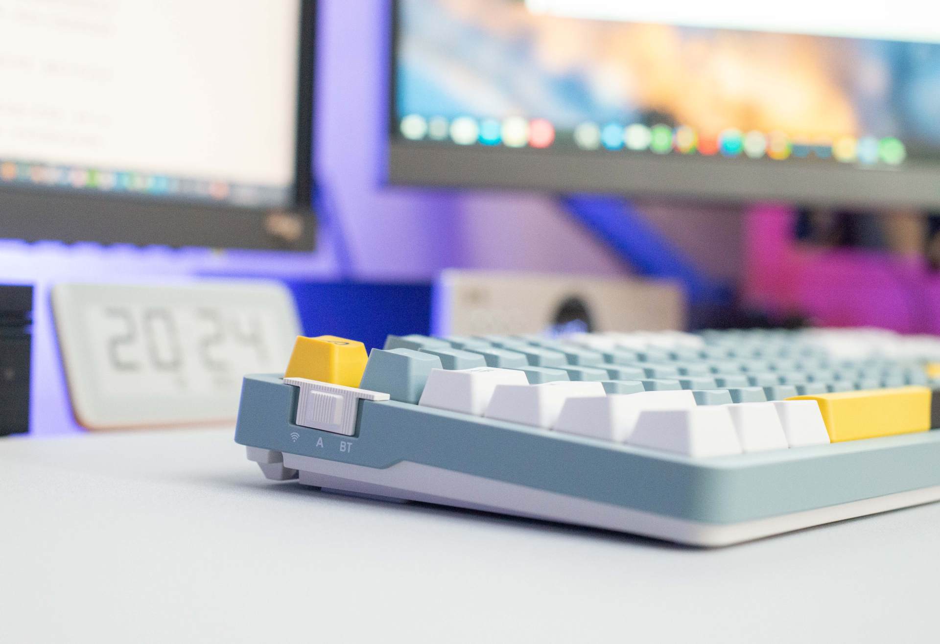 达尔优|量产机械键盘天花板？且让我来盘一盘｜达尔优 A98 机械键盘体验分享