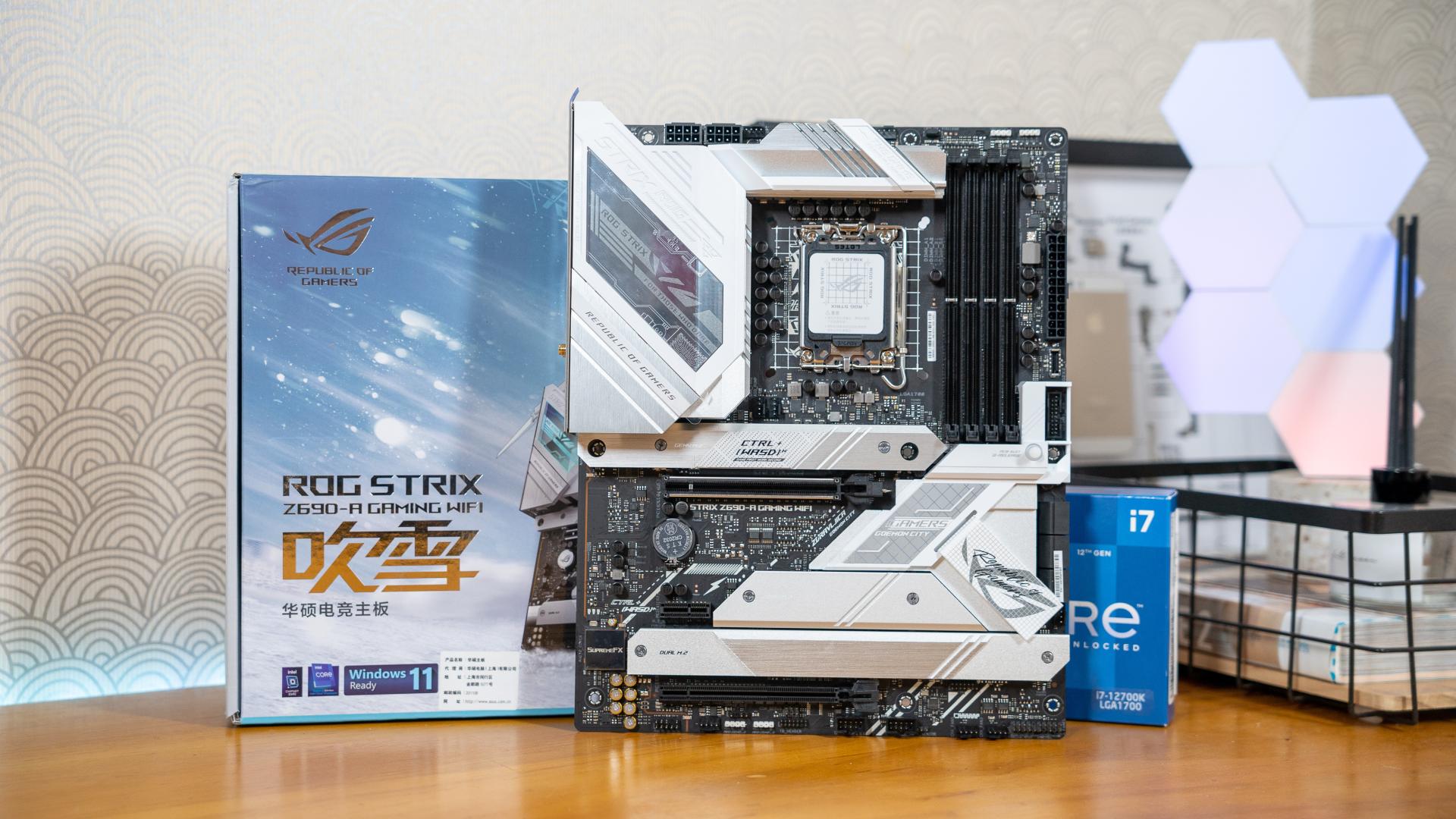 机箱|3080Ti游戏&生产力？ROG 吹雪 Z690-A主机搭建分享