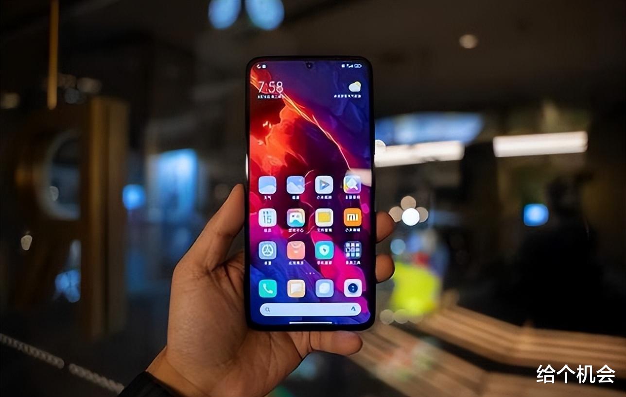 CPU|两千元价位也能一步到位,这4款手机配置全面,用五年没问题