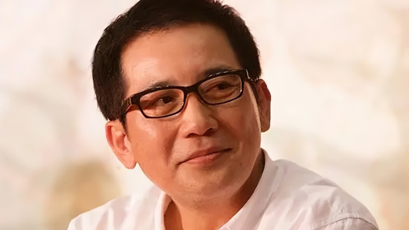 曾江|76岁秦汉近况曝光，不爱出门在家追剧陪孙女，自觉变丑不愿照镜子