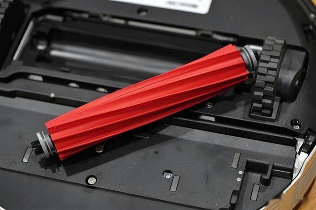 评测|石头扫拖机器人T8 Plus开箱图赏:吸力暴增 一年只倒6次垃圾