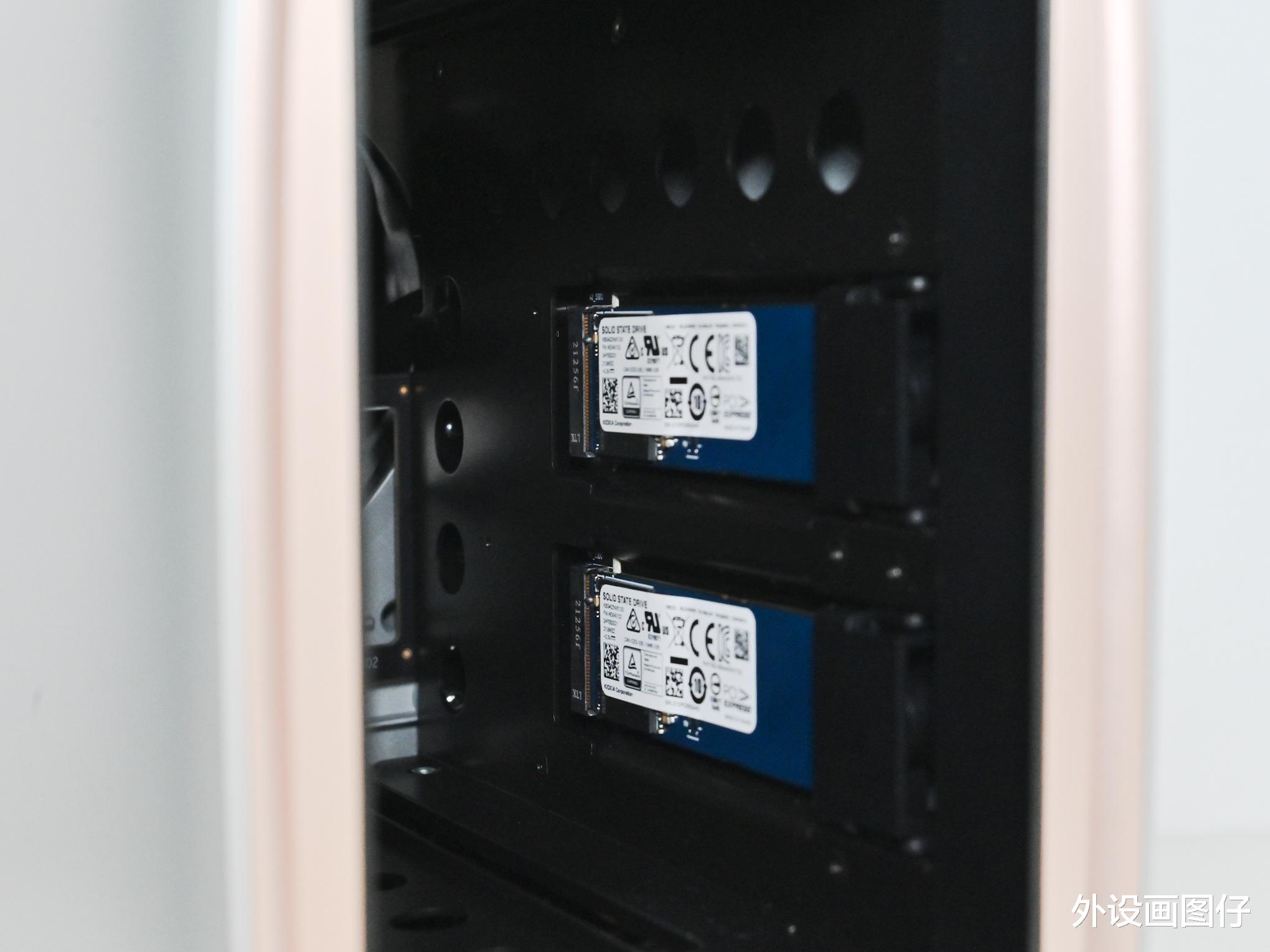 私有云|外观别致,硬件配置越级,零基础也能快速上手,绿联私有云DH2600详测分享