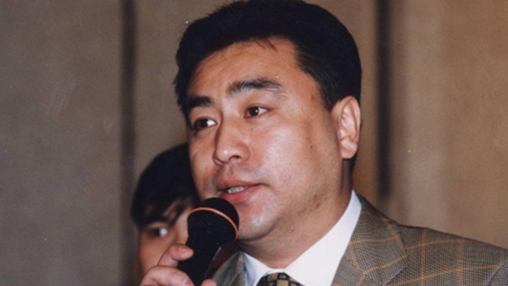 主持人|至今未婚的10位大龄男主持人，有人一生只爱一人，最大67岁，最小43岁