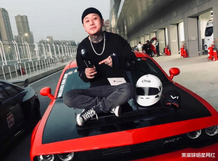 网红老方丈谈浩南被封 借机调侃散打哥 直言 明枪易躲暗箭难防 快手浩南师傅