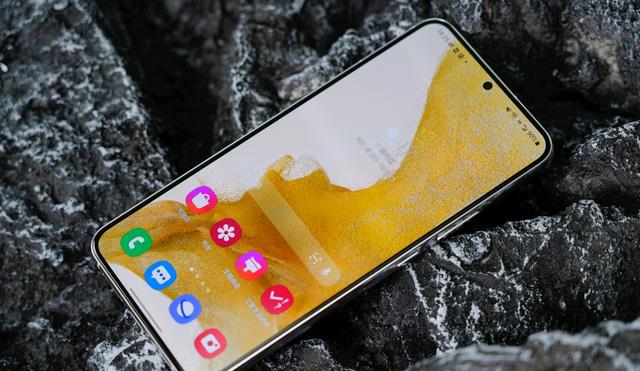 三星|三星S22上市不足三个月降1100,IP68防水+4nm处理器,等等党赢了