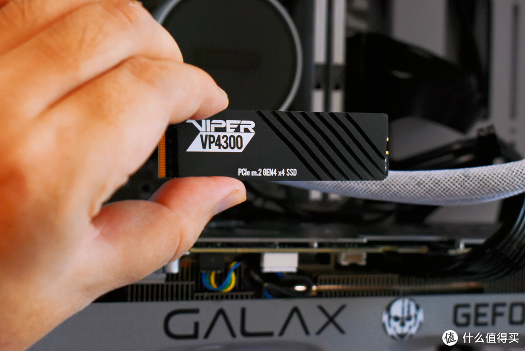 固态硬盘|消费级固态硬盘巅峰速率,价格竟如此亲民:博帝蟒龙VP4300-M.2