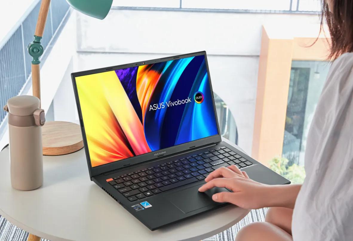 折叠屏|大学生618买笔记本更值，这两款OLED轻薄本不足五千，产品力越级