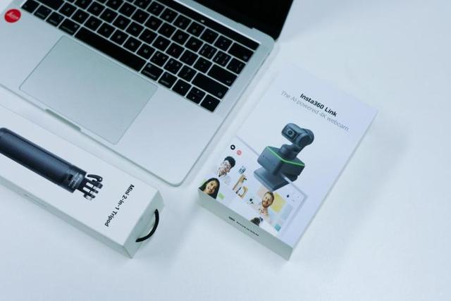 软件|我是如何使用影石Insta360 Link教老人使用手机的？