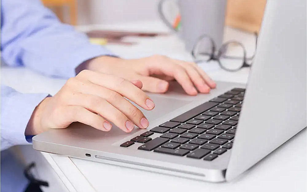 笔记本电脑|挑选笔记本电脑的几个小技巧, 让你的电脑焕然一新